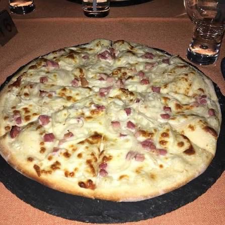 Nouvelle tarte flambée de la pizzeria